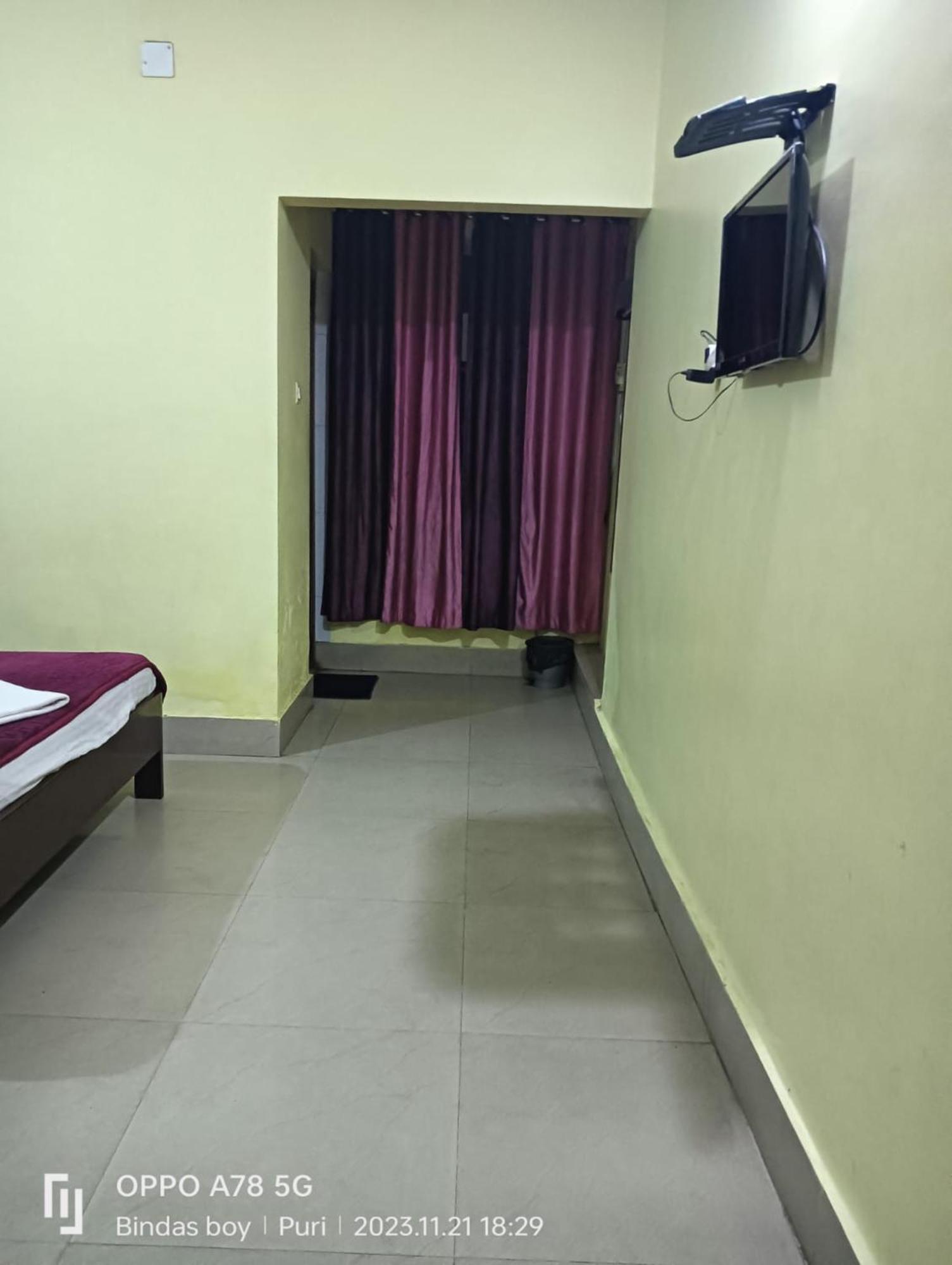 Hotel D2 Holiday Inn -Near Niladri Sea Beach - Puri - Official Verified 외부 사진