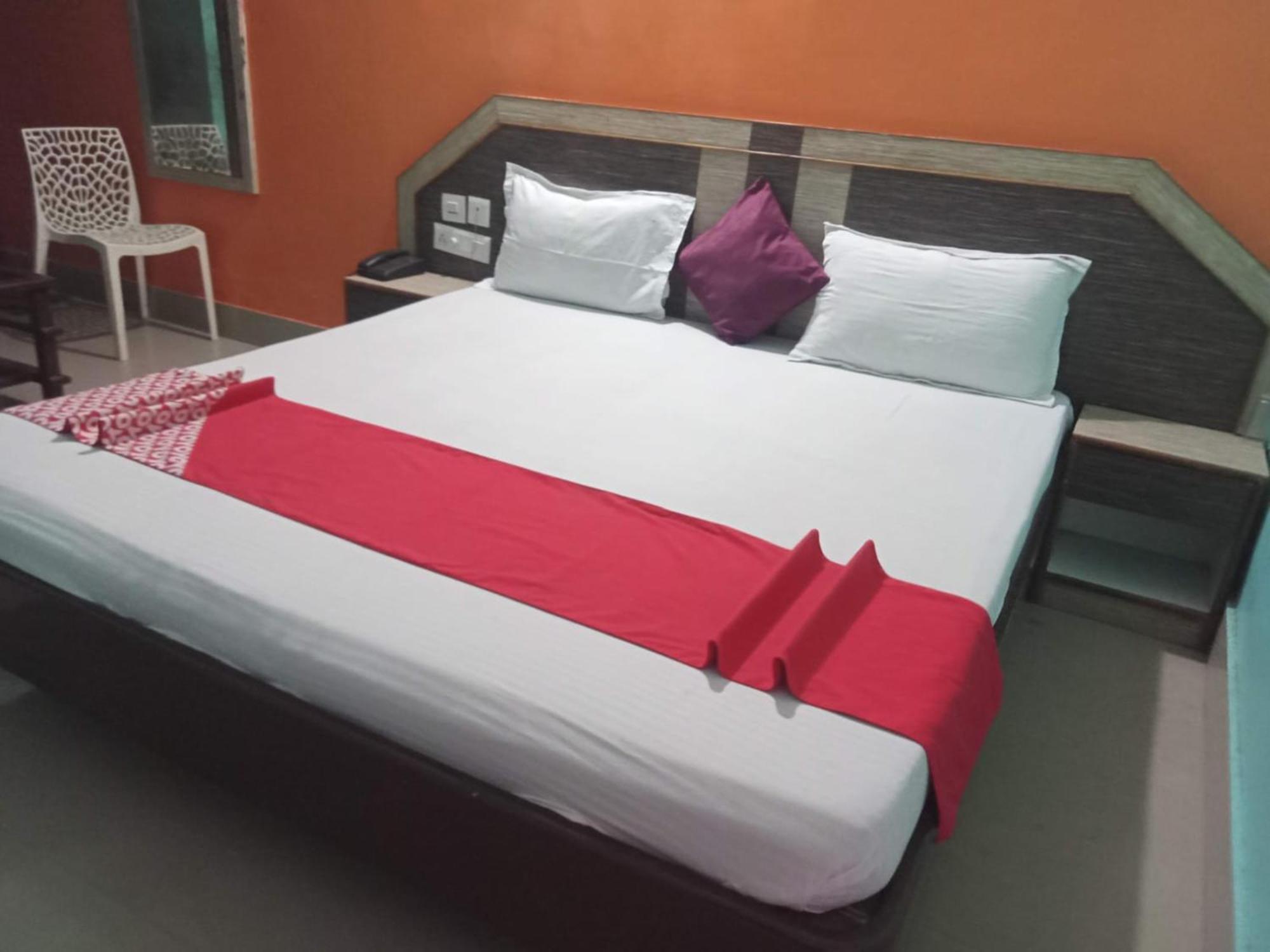 Hotel D2 Holiday Inn -Near Niladri Sea Beach - Puri - Official Verified 외부 사진